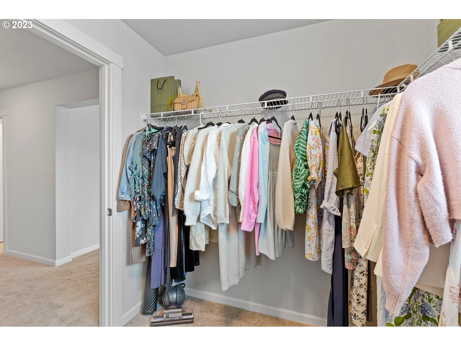 3722 South 39th Place Ridgefield, WA 98642 - Photo 33 of 45 a view of walk in closet with clothes