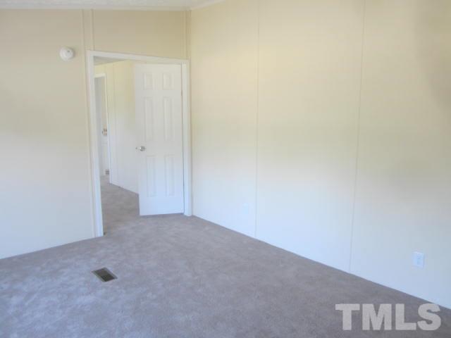 379 Foster Road Henderson, NC 27537 - Photo 13 of 27