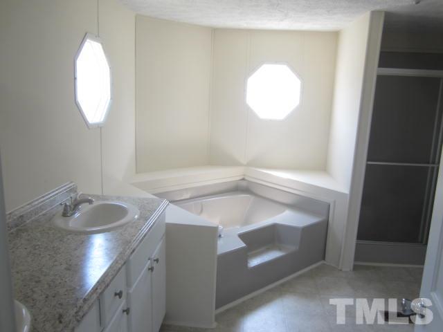 379 Foster Road Henderson, NC 27537 - Photo 25 of 27
