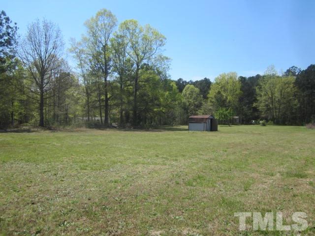379 Foster Road Henderson, NC 27537 - Photo 8 of 27