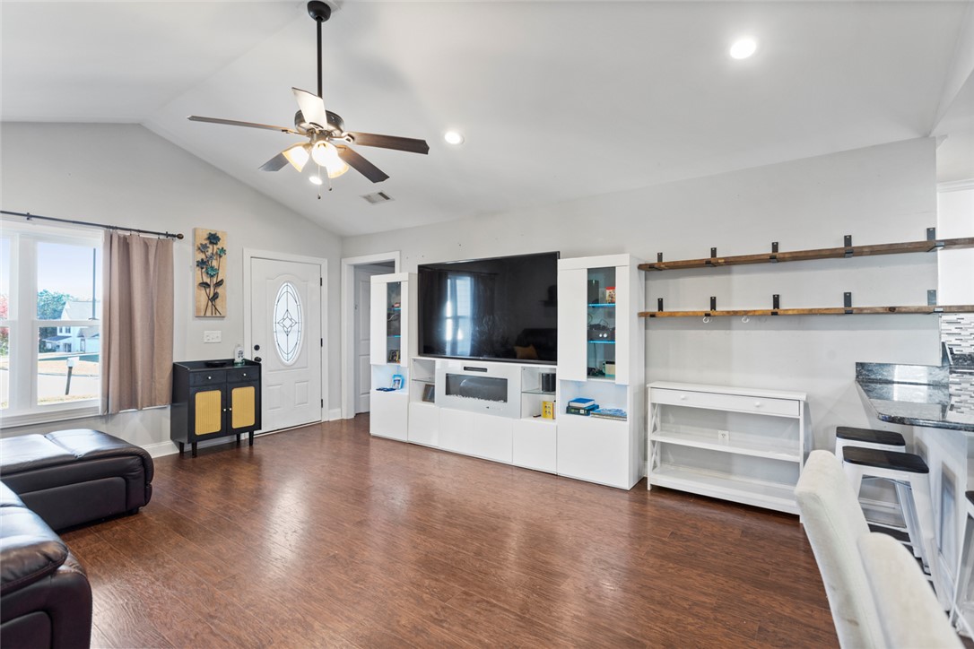 233 Maple Grove Road Seneca, SC 29678 - Photo 3 of 42 Open living and dining area
