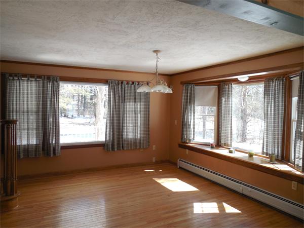 770 Reservoir Road Lunenburg, MA 01462 - Photo 5 of 23