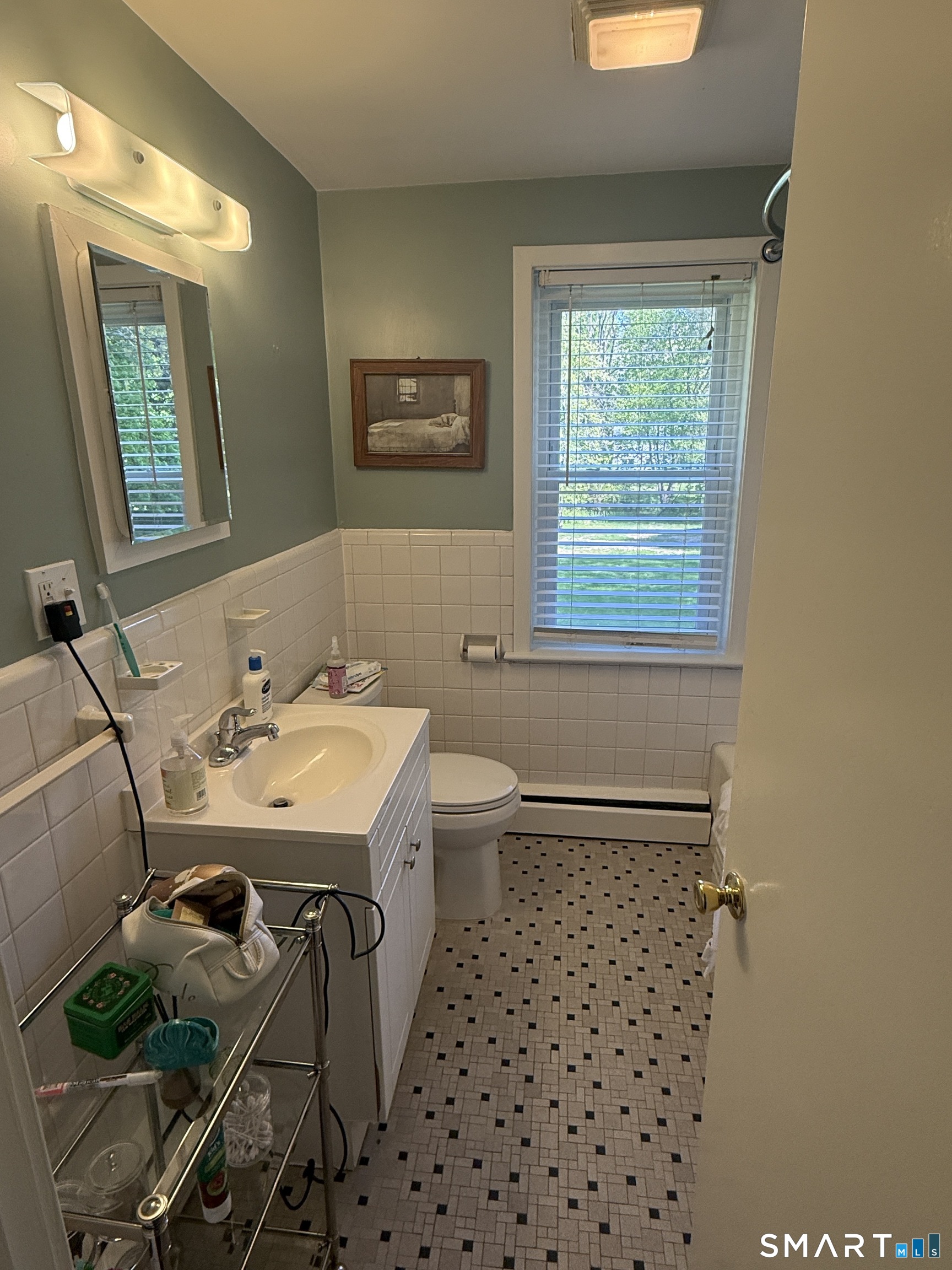 129 Buttonball Road Orange, CT 06477 - Photo 13 of 21