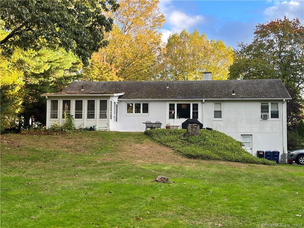 129 Buttonball Road Orange, CT 06477 - Photo 3 of 21