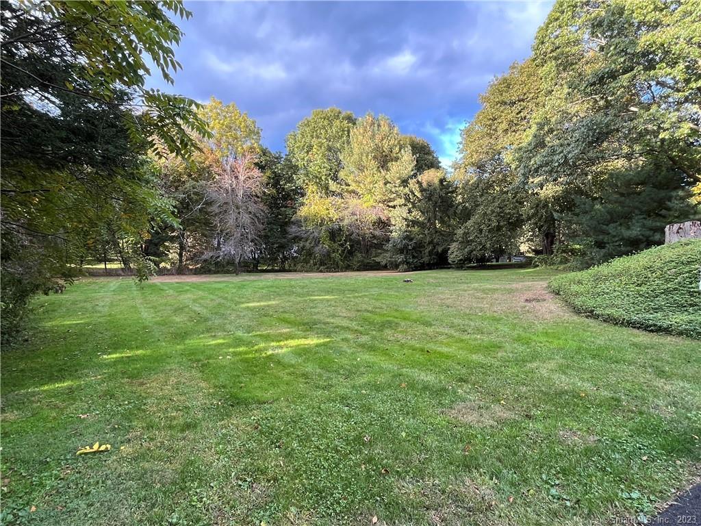 129 Buttonball Road Orange, CT 06477 - Photo 4 of 21