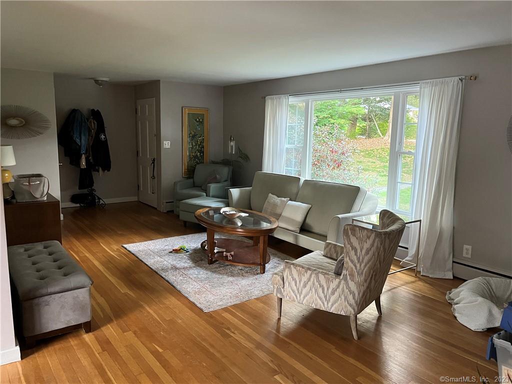 129 Buttonball Road Orange, CT 06477 - Photo 6 of 21