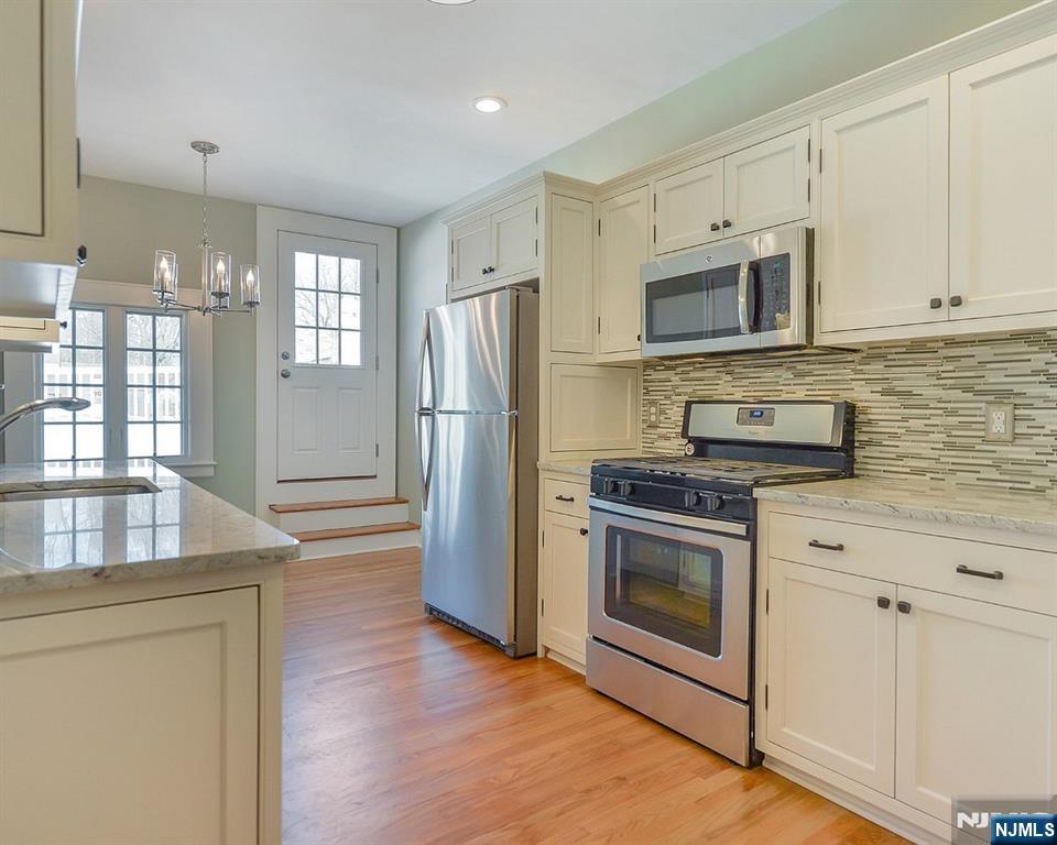 1 Laurel Place Montclair, NJ 07043 - Photo 9 of 24