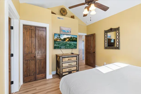 $179,900 | 6940 Beach View Lane Northwest, Unit 2201 TRAPPERS LANDING LODGE, Walker, MN 56484