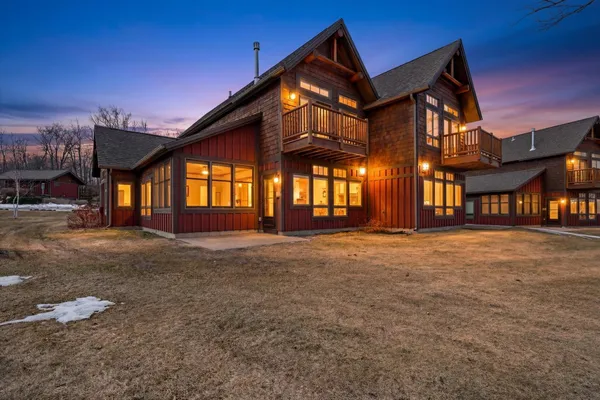 $179,900 | 6940 Beach View Lane Northwest, Unit 2201 TRAPPERS LANDING LODGE, Walker, MN 56484