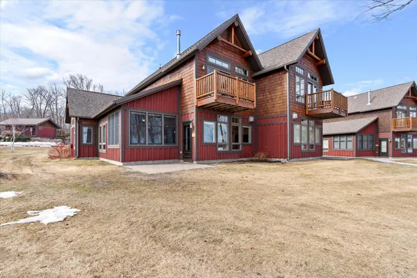 $179,900 | 6940 Beach View Lane Northwest, Unit 2201 TRAPPERS LANDING LODGE, Walker, MN 56484