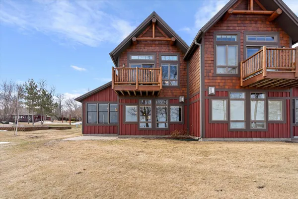 $179,900 | 6940 Beach View Lane Northwest, Unit 2201 TRAPPERS LANDING LODGE, Walker, MN 56484