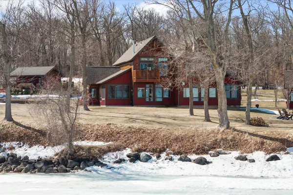 $179,900 | 6940 Beach View Lane Northwest, Unit 2201 TRAPPERS LANDING LODGE, Walker, MN 56484
