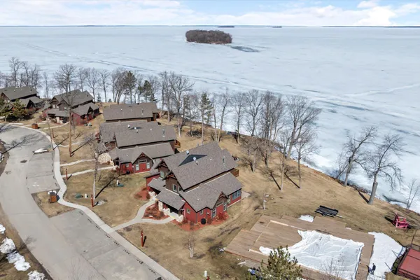 $179,900 | 6940 Beach View Lane Northwest, Unit 2201 TRAPPERS LANDING LODGE, Walker, MN 56484