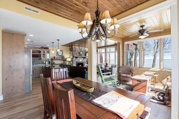 $179,900 | 6940 Beach View Lane Northwest, Unit 2201 TRAPPERS LANDING LODGE, Walker, MN 56484