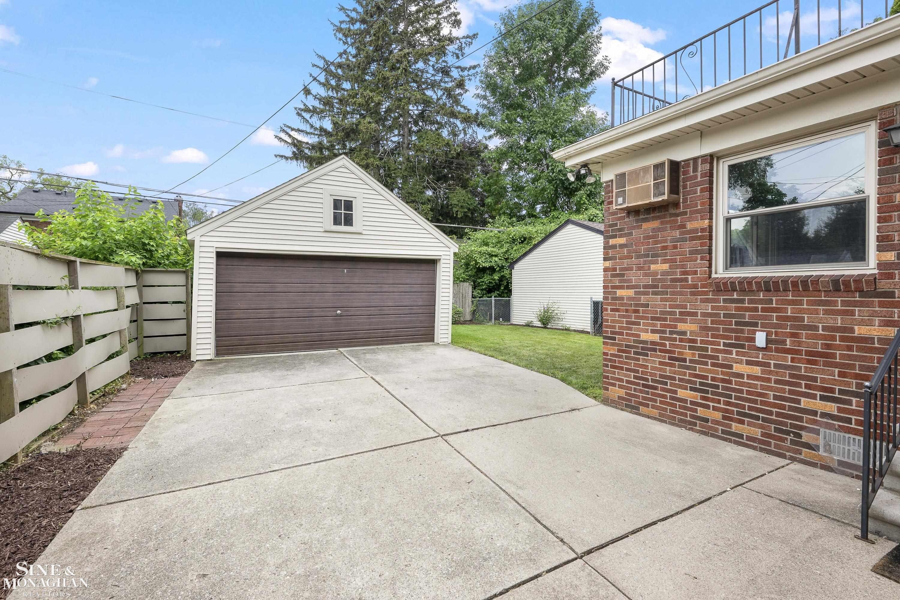 309 Merriweather Road Grosse Pointe Farms, MI 48236 - Photo 45 of 47 Gallery Image 45