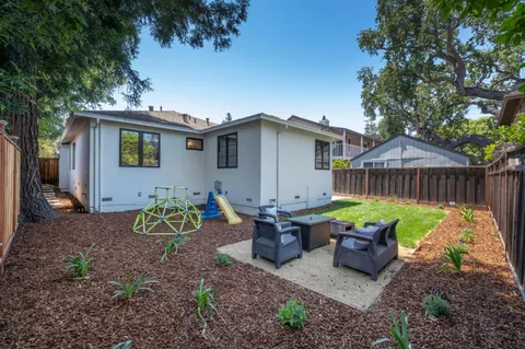 $2,750,000 | 3231 Alameda De Las Pulgas, Menlo Park, CA 94025