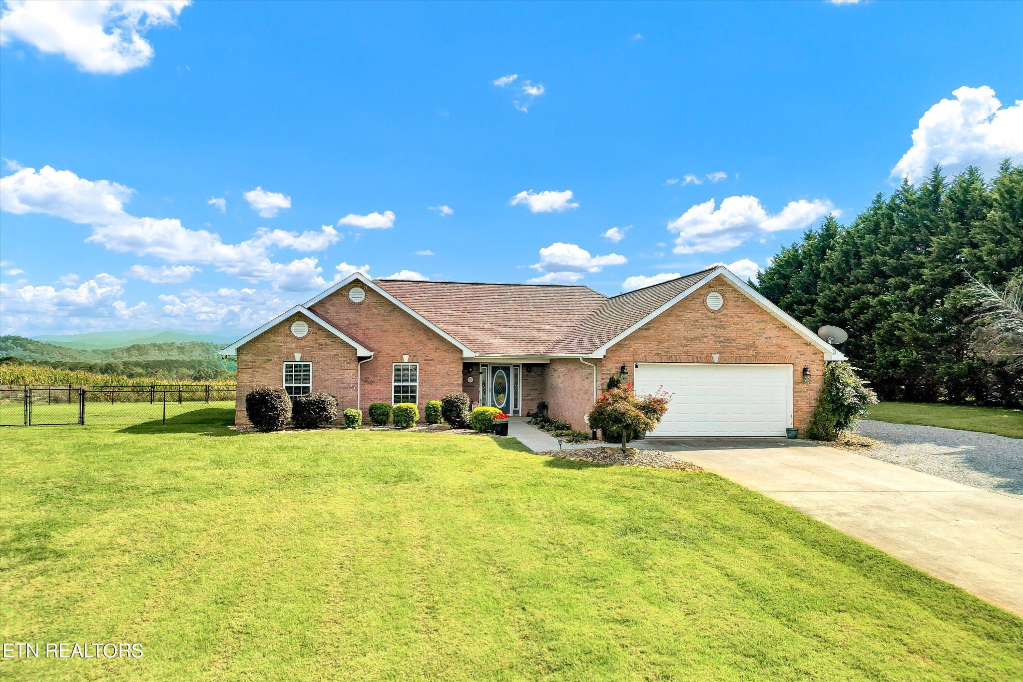 6718 Howard School Road Maryville, TN 37801 - Photo 1 of 60 Gallery Image 1