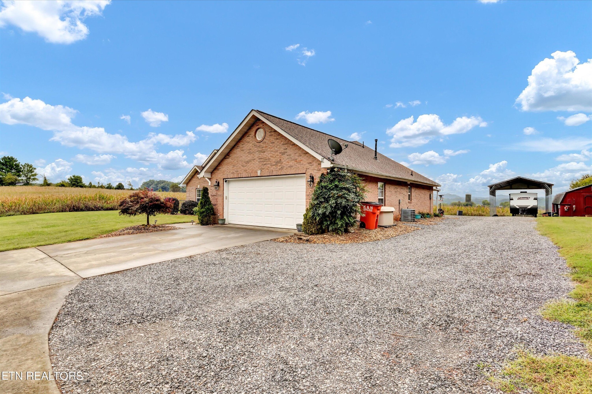 6718 Howard School Road Maryville, TN 37801 - Photo 4 of 60 Gallery Image 4