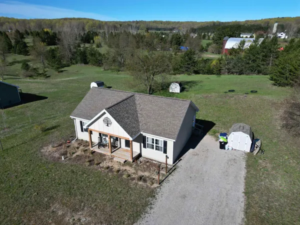 $320,000 | 8510 South Olivia Drive, Maple City, MI 49664