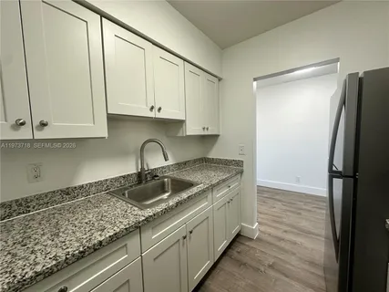 $1,595 | 2300 Madison Street, Unit 202, Hollywood, FL 33020