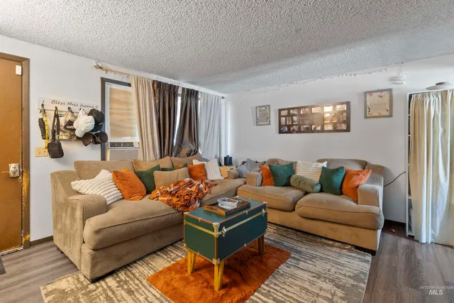 $365,000 | 406-408 East E Street, Moscow, ID 83843