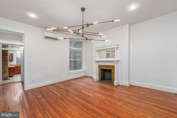 $3,449 | 216 East Biddle Street, Baltimore, MD 21202