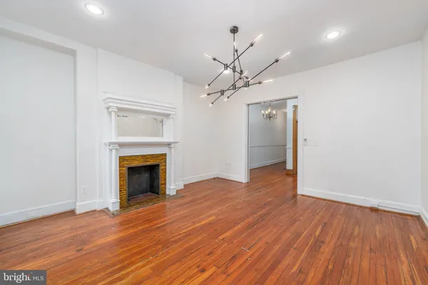 $3,449 | 216 East Biddle Street, Baltimore, MD 21202