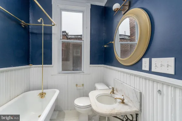 $3,449 | 216 East Biddle Street, Baltimore, MD 21202