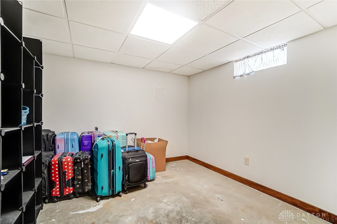 3913 Harris Lane Springfield, OH 45503 - Photo 33 of 43 Gallery Image 33