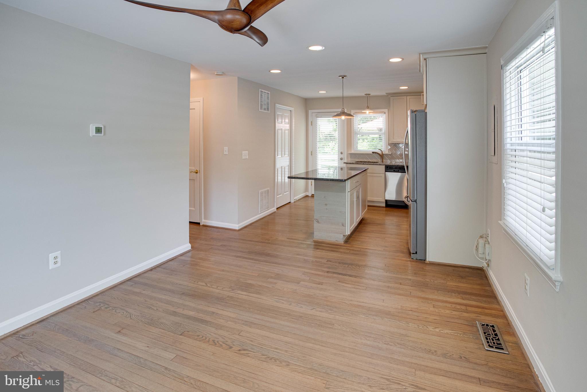 4028 Roberts Road Fairfax, VA 22032 - Photo 2 of 39 Gallery Image 2