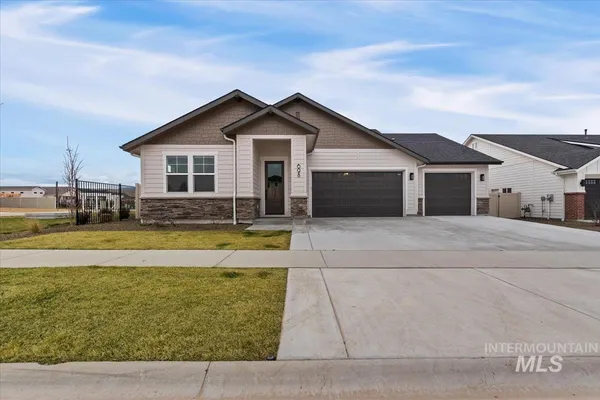 $2,800 | 698 North Morning Glory Way, Eagle, ID 83616