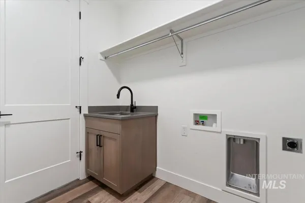 $2,800 | 698 North Morning Glory Way, Eagle, ID 83616