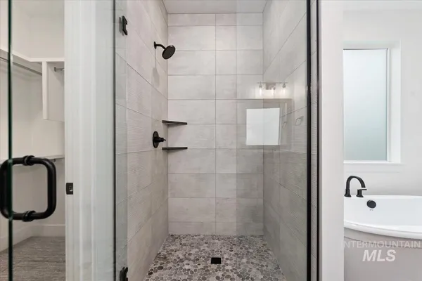 $2,800 | 698 North Morning Glory Way, Eagle, ID 83616