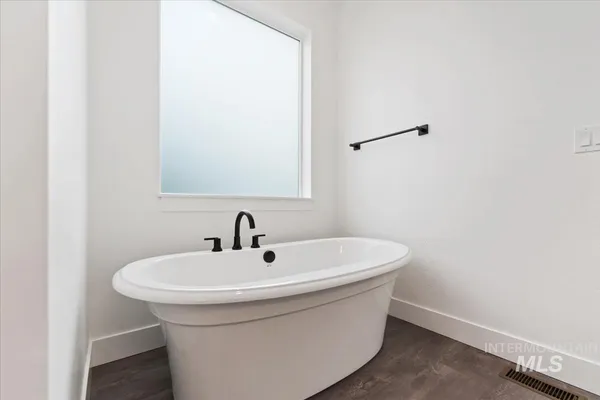 $2,800 | 698 North Morning Glory Way, Eagle, ID 83616