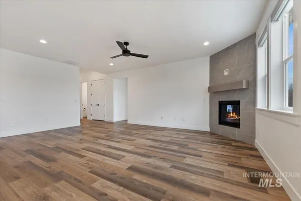 $2,800 | 698 North Morning Glory Way, Eagle, ID 83616