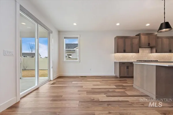 $2,800 | 698 North Morning Glory Way, Eagle, ID 83616