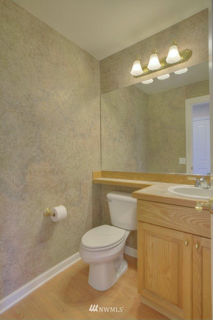 3315 Aberdeen Avenue Northeast Renton, WA 98056 - Photo 12 of 21 Gallery Image 12