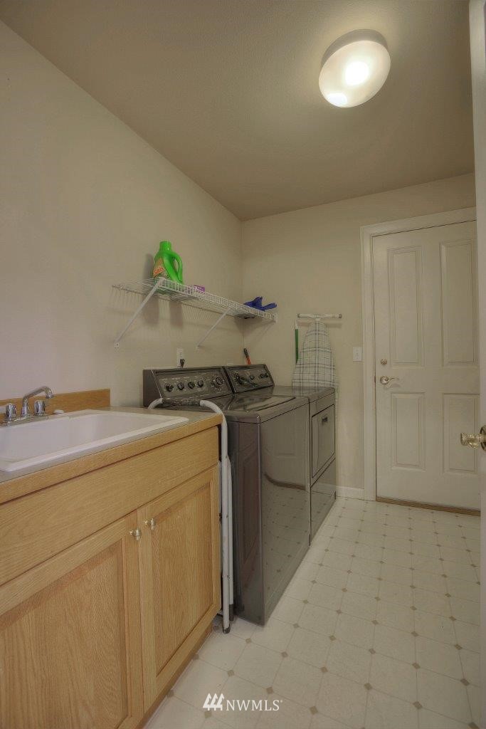3315 Aberdeen Avenue Northeast Renton, WA 98056 - Photo 20 of 21 Gallery Image 20