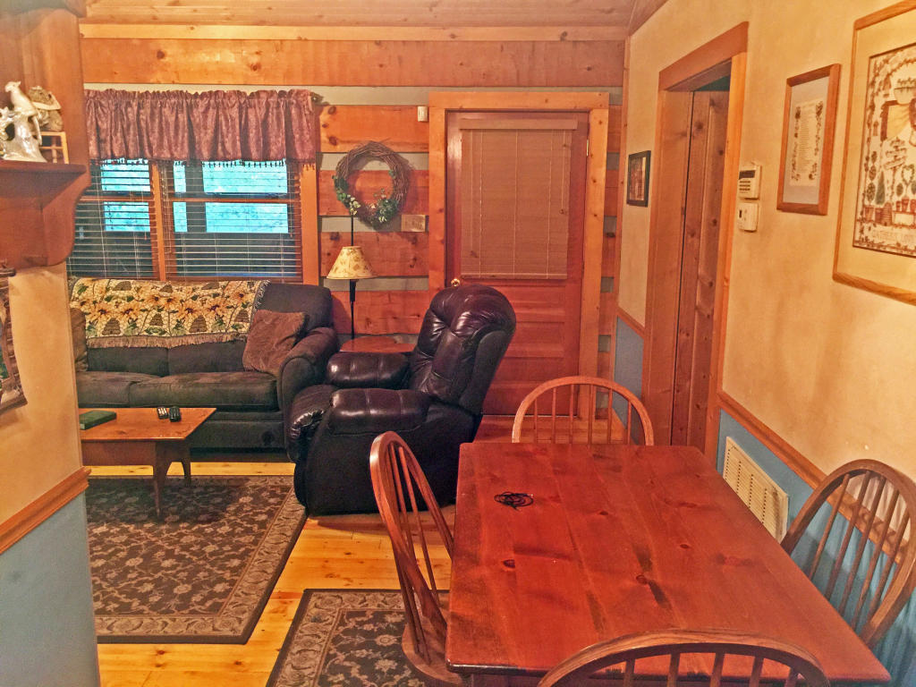 2102 Walt Price Road Sevierville, TN 37876 - Photo 4 of 15 2102 Walt Price Dining-LR