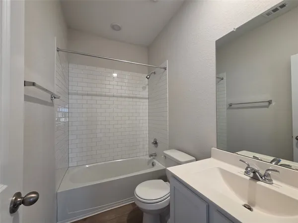 $1,995 | 8902 Grand Western, Converse, TX 78109