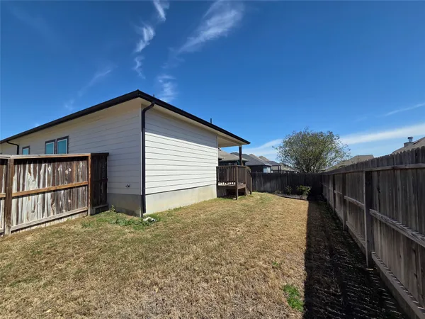 $1,995 | 8902 Grand Western, Converse, TX 78109