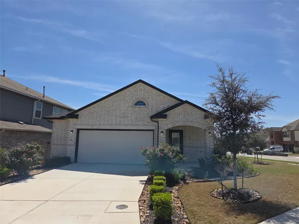 $1,995 | 8902 Grand Western, Converse, TX 78109