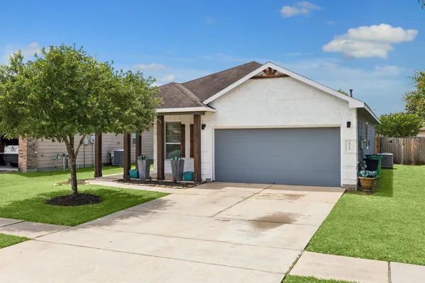 $259,900 | 8739 Sunrise Canter Drive, Tomball, TX 77375