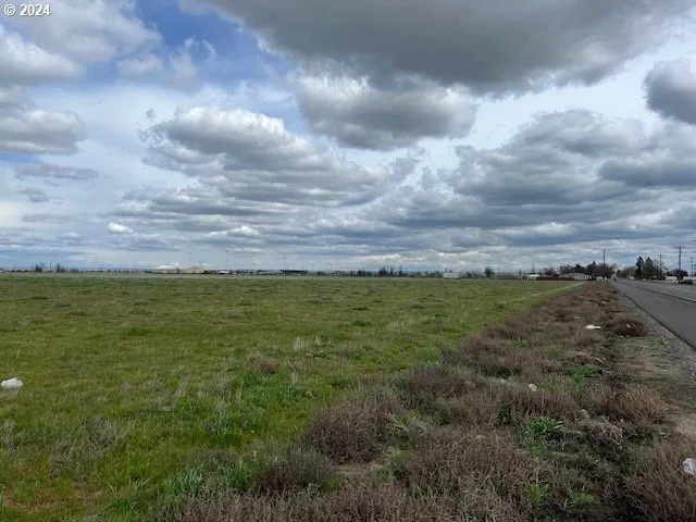 $2,277,000 | East Airport Road, Hermiston, OR 97838