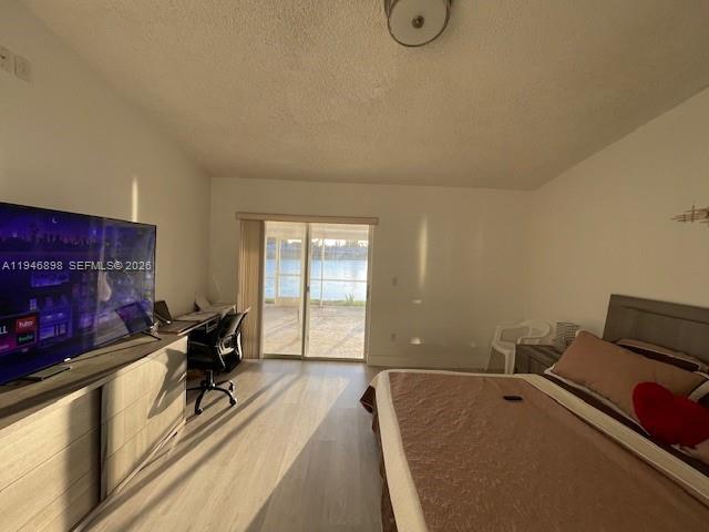 600 Southeast 25th Lane Homestead, FL 33033 - Photo 4 of 25 a living room with furniture