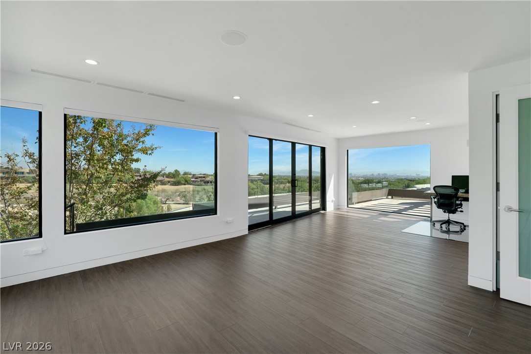 10 Ridge Blossom Road Las Vegas, NV 89135 - Photo 26 of 64 Private Office - Only room on second floor. Brand New Flooring