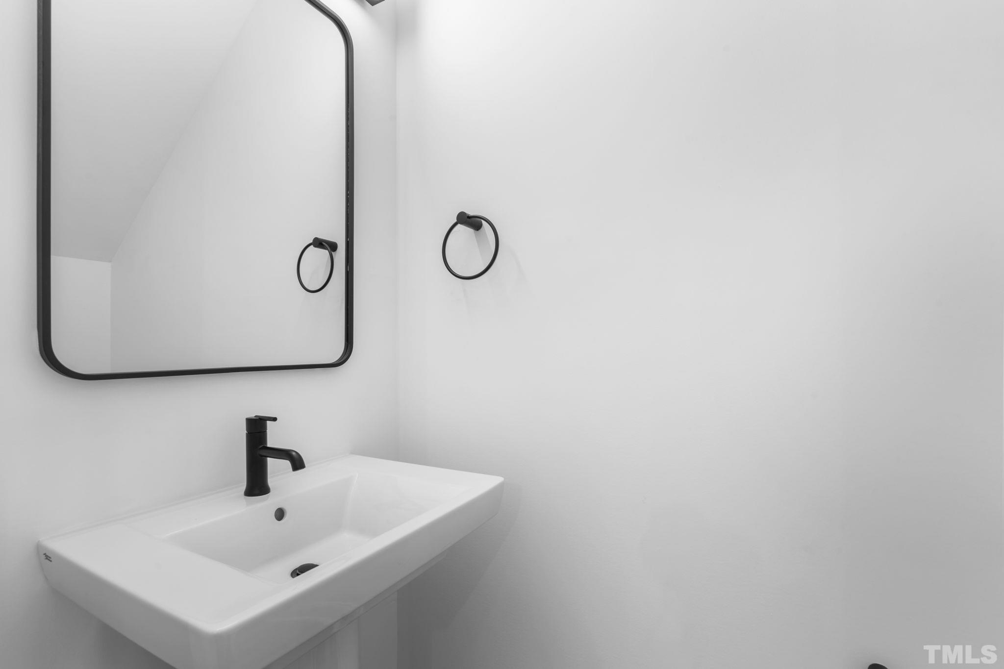 5711 Parker Pines Raleigh, NC 27609 - Photo 26 of 42 Gallery Image 26
