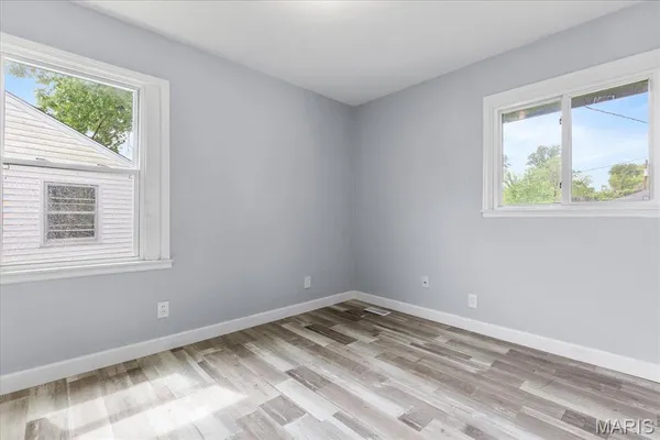 $1,300 | 332 Banff Circle, St. Louis, MO 63137