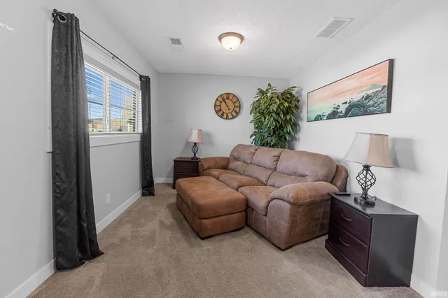 $305,000 | 1403 Abby Lane, Huntingburg, IN 47542