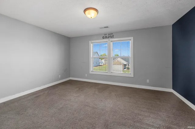 $305,000 | 1403 Abby Lane, Huntingburg, IN 47542